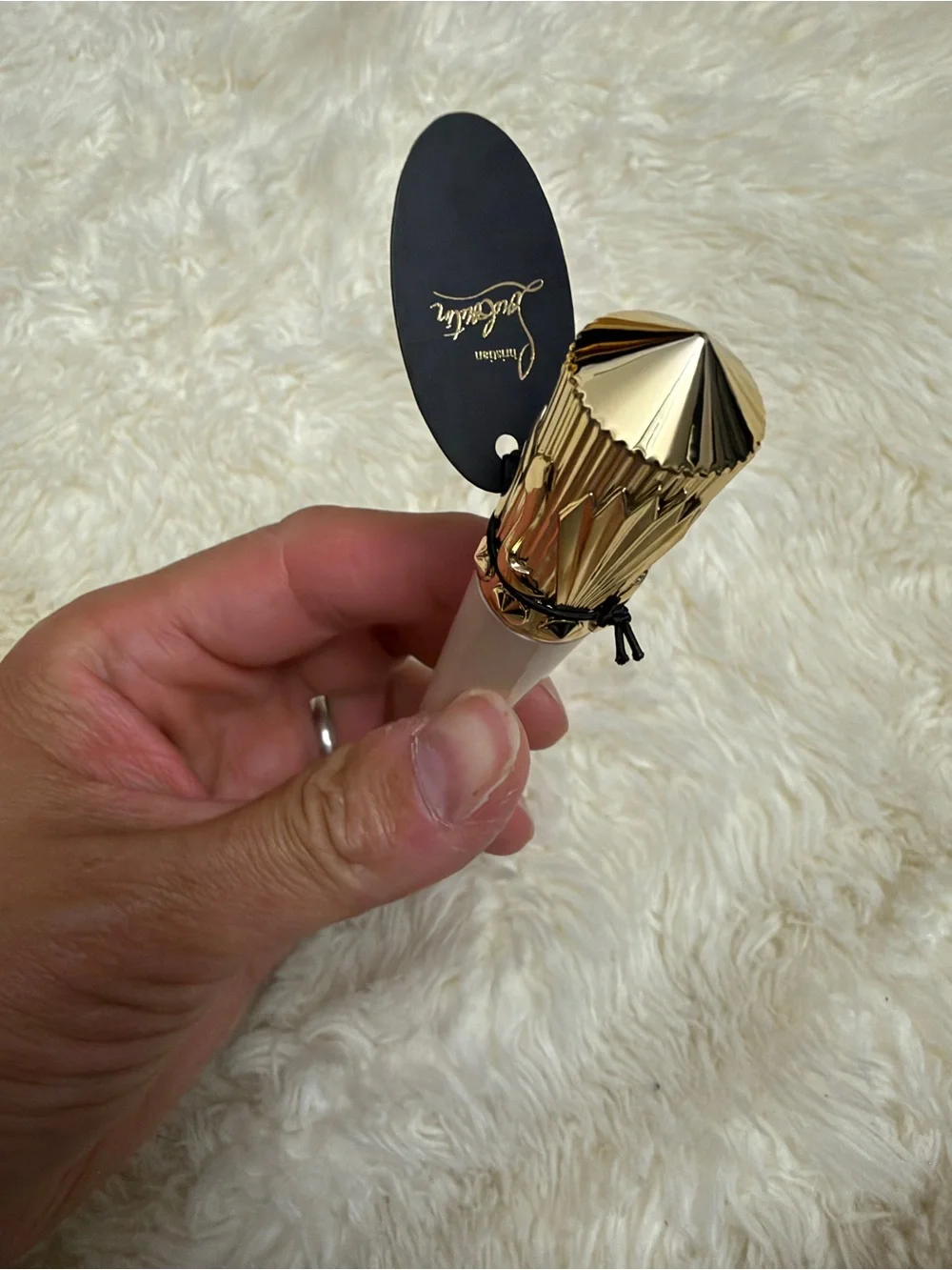 Christian Louboutin nude 5c